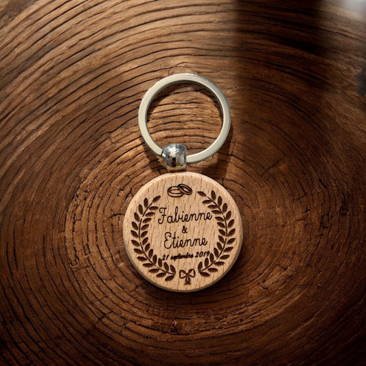 Porte clé en bois personnalisé cadeau invité mariage - Empreinte Créative